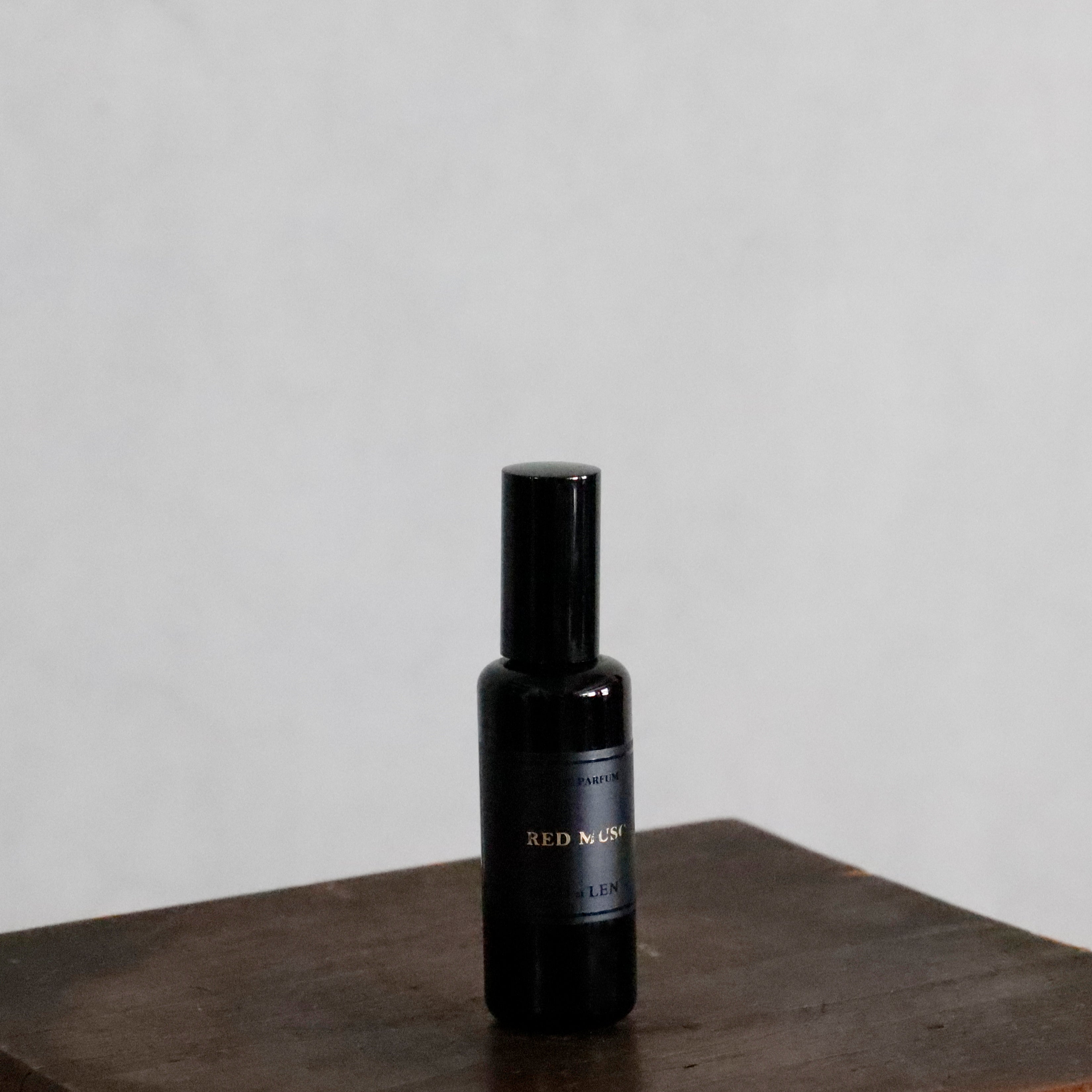 PARFUM MIST (Eau de Parfume) “RED MUSC” – VISIONS