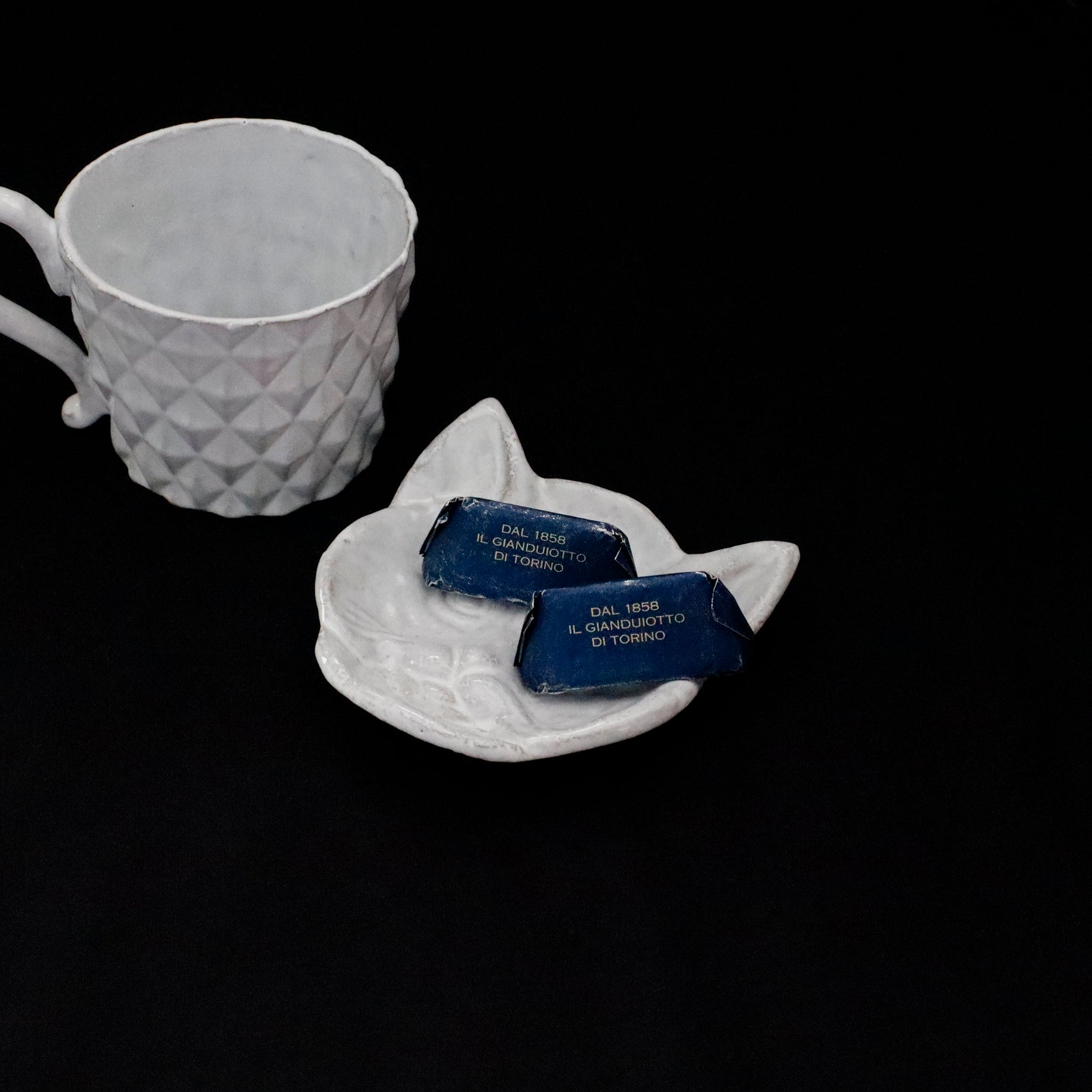 ASTIER de VILLATTE | "Chin et Chat" Small Cat Dish