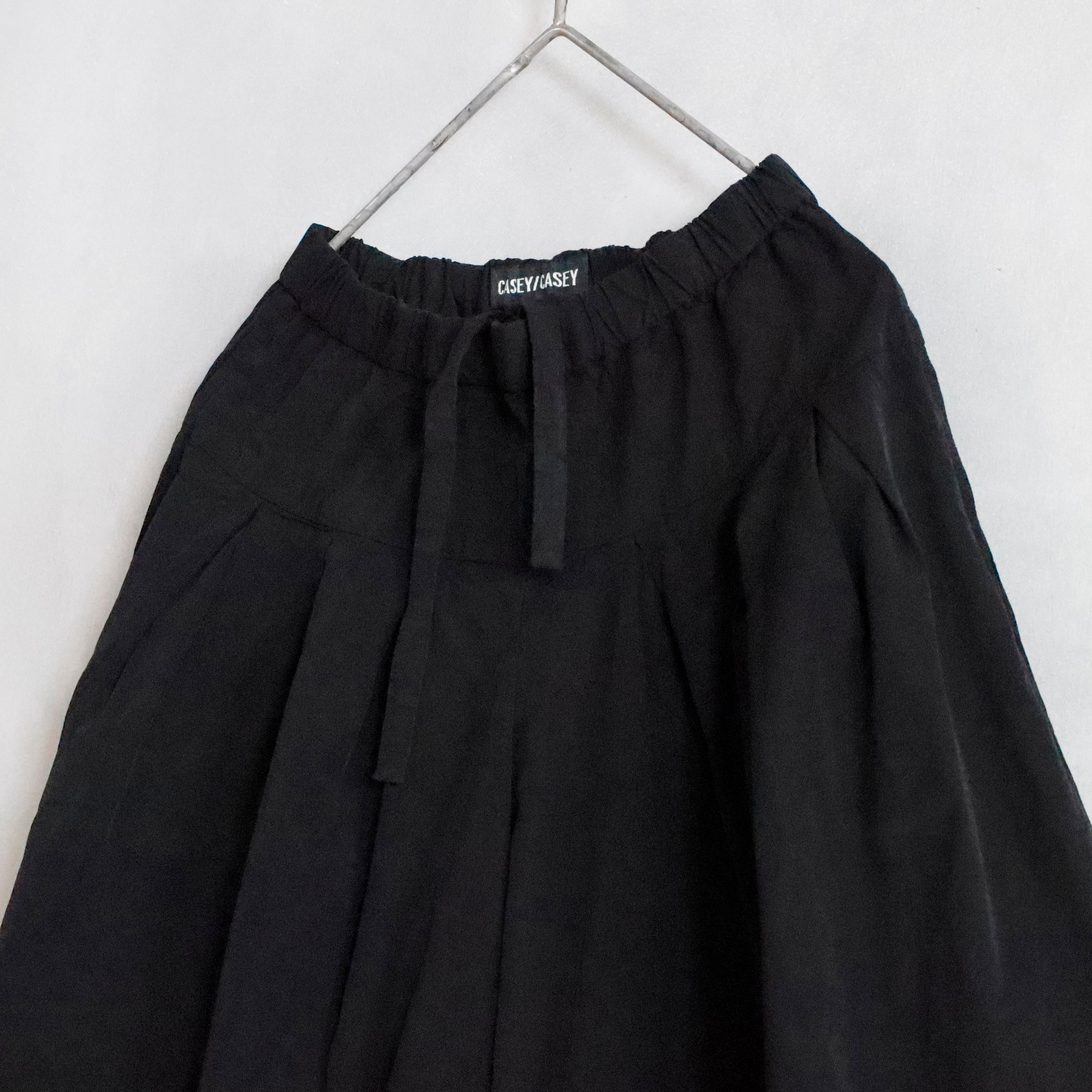 CASEY/CASEY | PLI SHORT PANTS – VISIONS