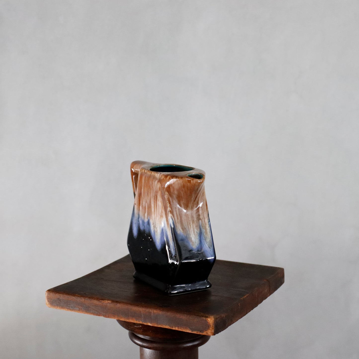VINTAGE | Marble Rectangle Pitcher