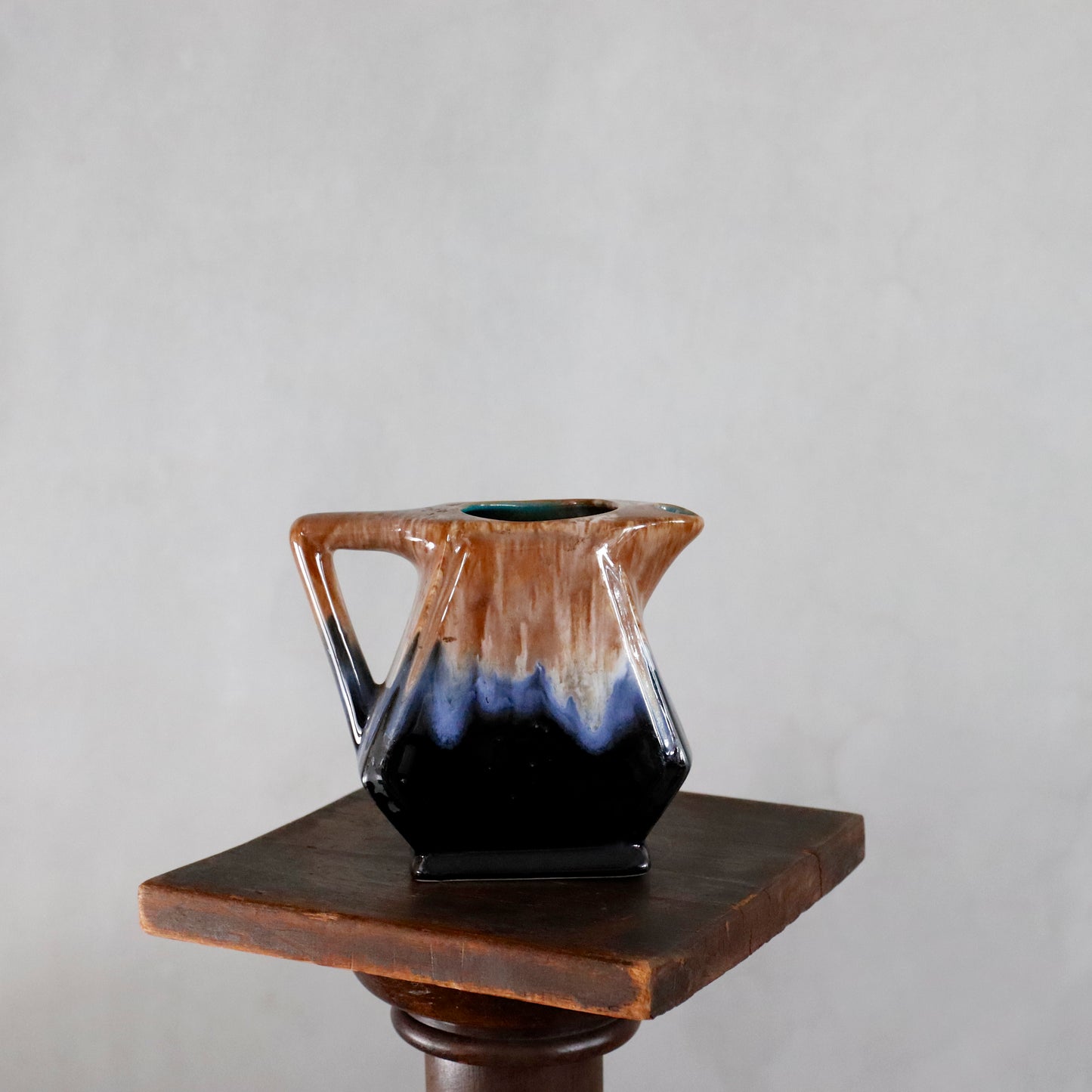 VINTAGE | Marble Rectangle Pitcher
