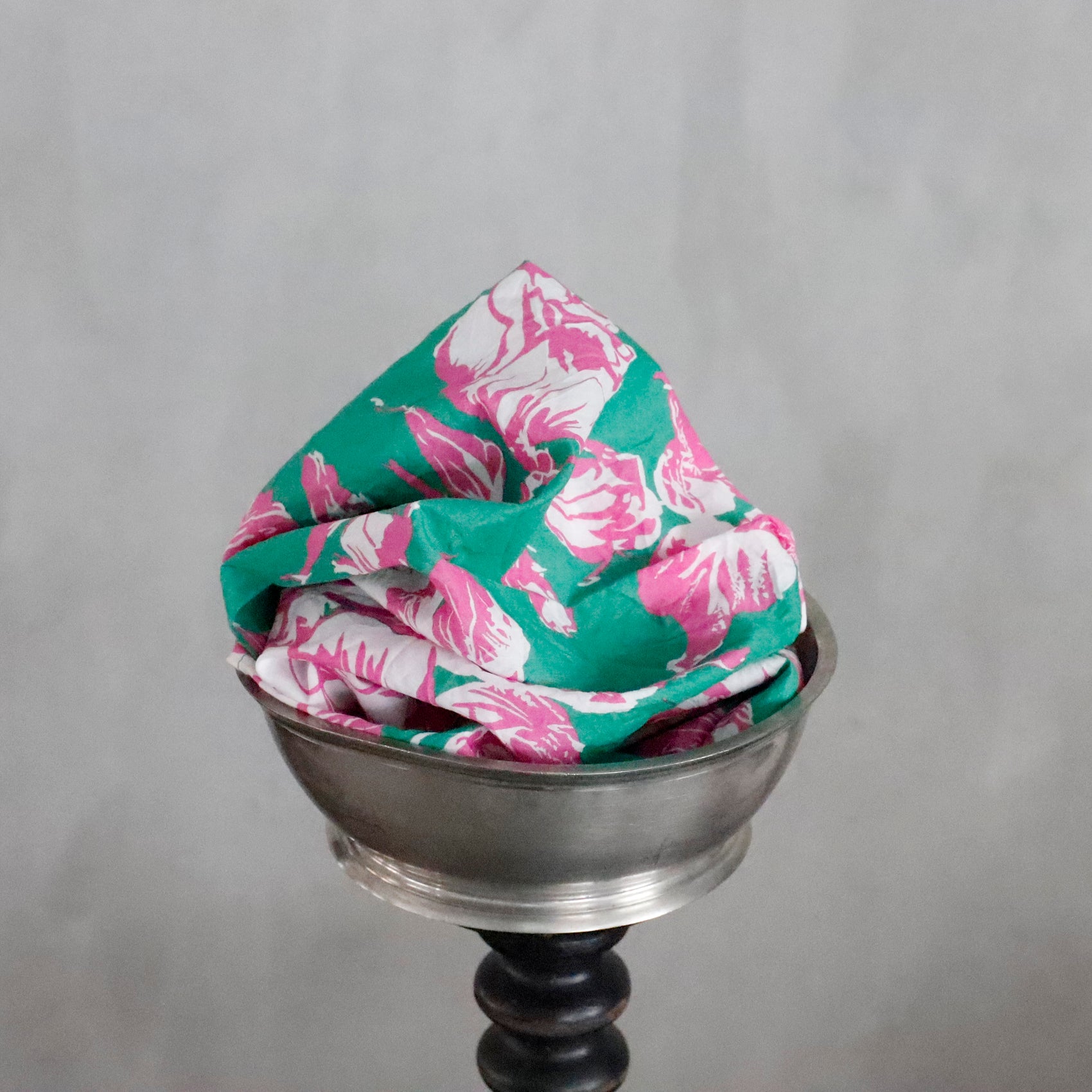 handkerchief medio lavato ― green pink flower