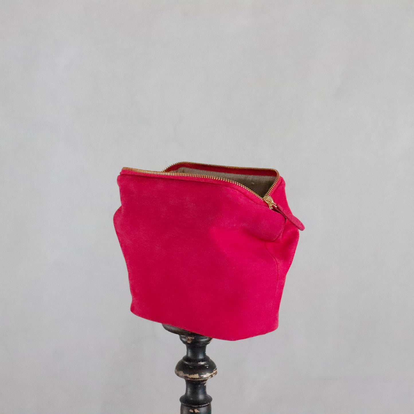 STYLE CRAFT | Pink Goat Nubuck Pouch "FP-02"