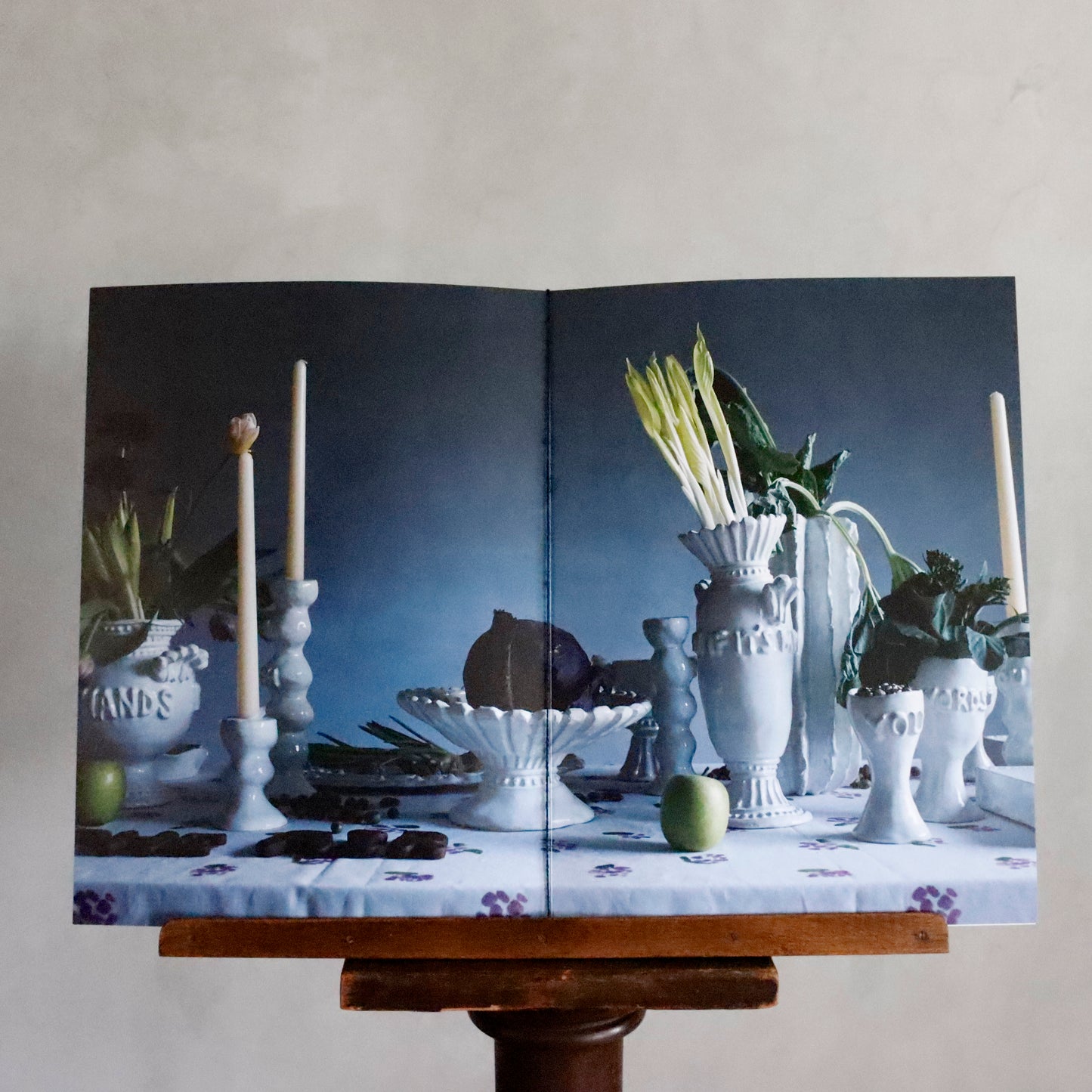 WORDS DANCE IN THE AIR | Photobook - STUDIO Birbira Works Collection Vol.1