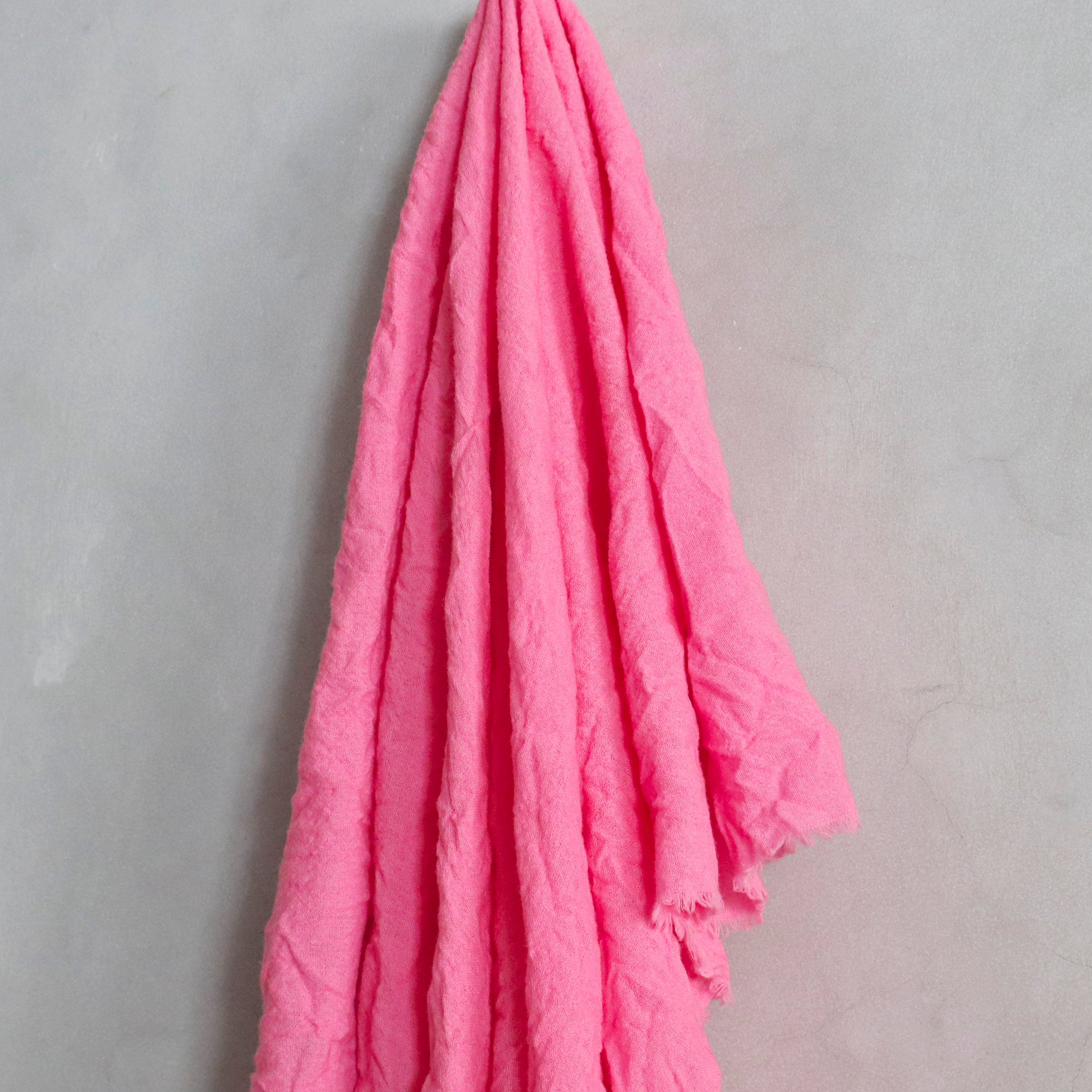 shawl lavato - candy pink – VISIONS